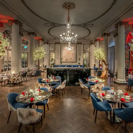 The Waldorf Hilton-2